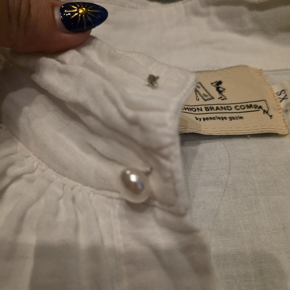 Fashion Brand Company White Ruffle Button Down Shirt - Picture 3 of 7